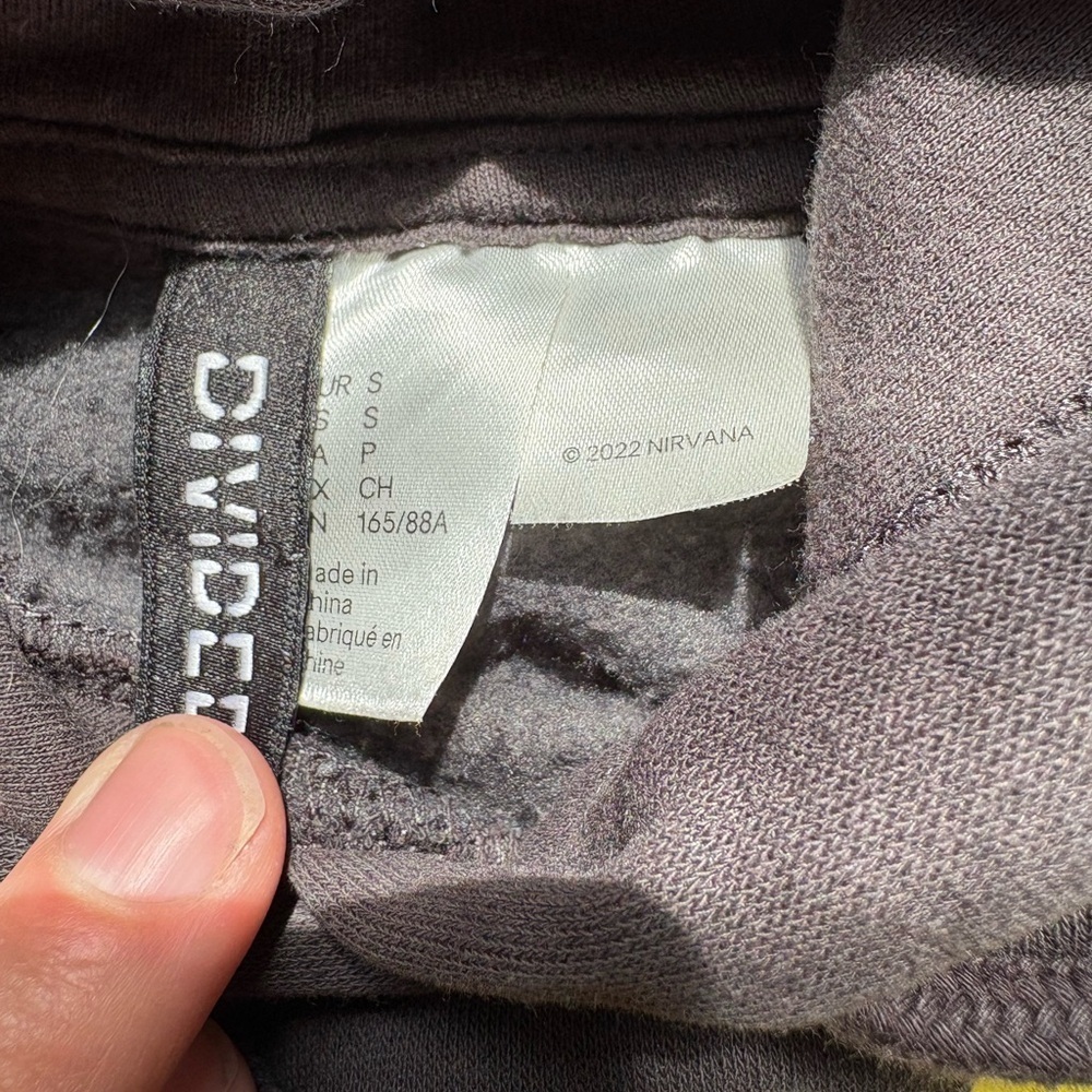 H&M Nirvana sweater dress - Picture 5 of 7